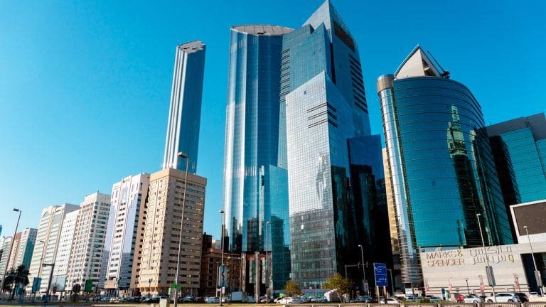 بلغت المعاملات العقارية في أبوظبي أكثر من 22.5 مليار درهم إماراتي (6 مليارات دولار أمريكي) في النصف الأول من عام 2022