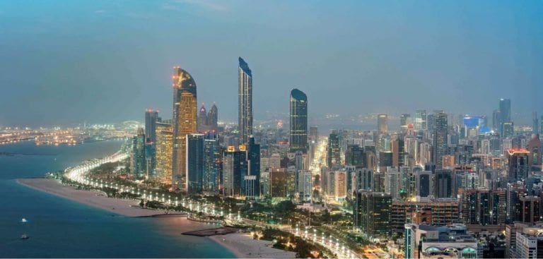 بلغ إجمالي المعاملات العقارية في أبوظبي في الأشهر الستة الأولى من عام 2023 أكثر من 46 مليار درهم إماراتي (12.5 مليار دولار أمريكي)