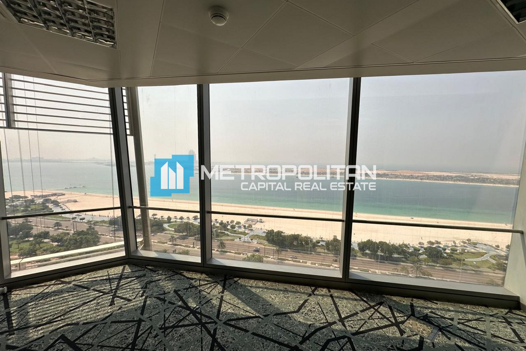 Image - Landmark Tower, Corniche Road, Abu Dhabi | Project - Office