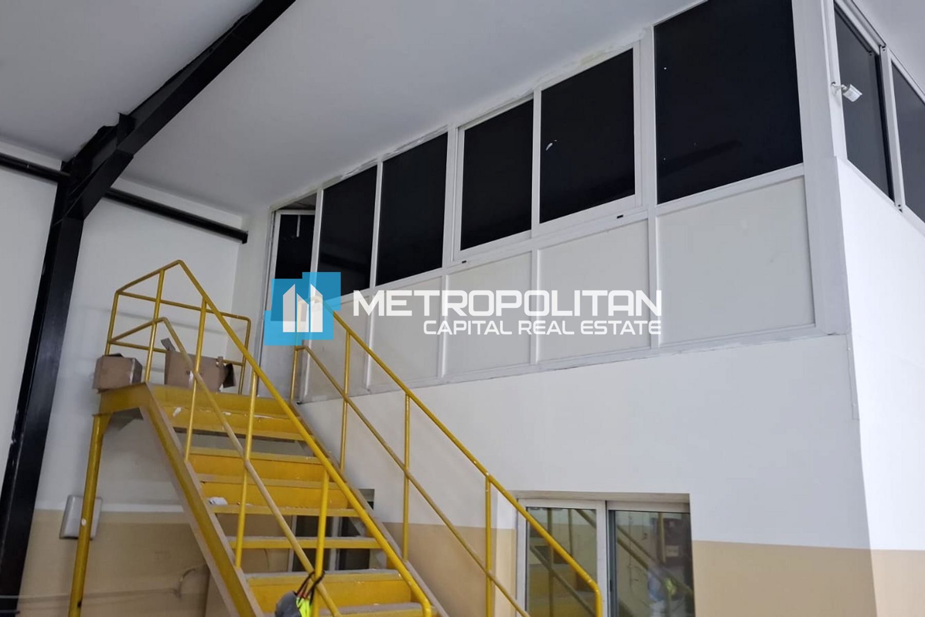 Image - M-17, Mussafah, Абу-Даби | Project - Warehouse