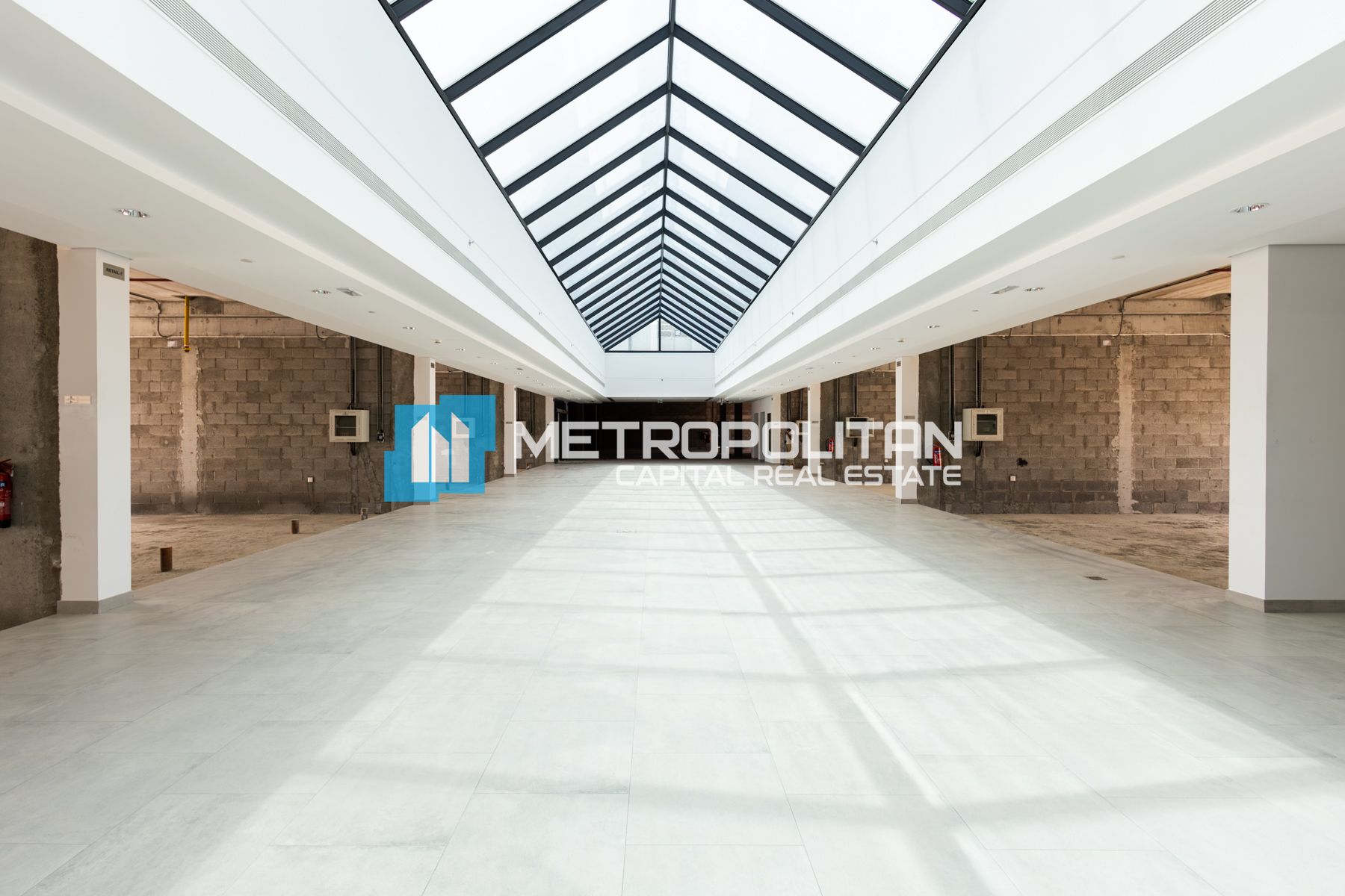 Аренда магазина в Khalifa City – MCR-6847 photo-17