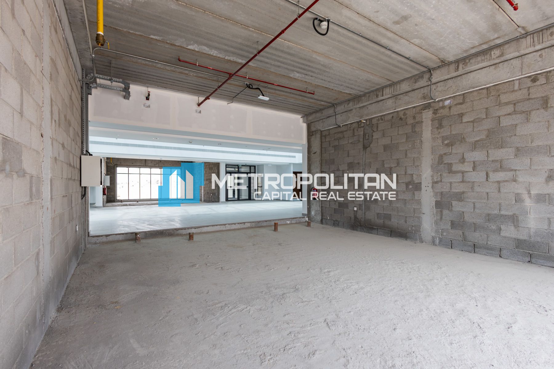 Аренда магазина в Khalifa City – MCR-6847 photo-4