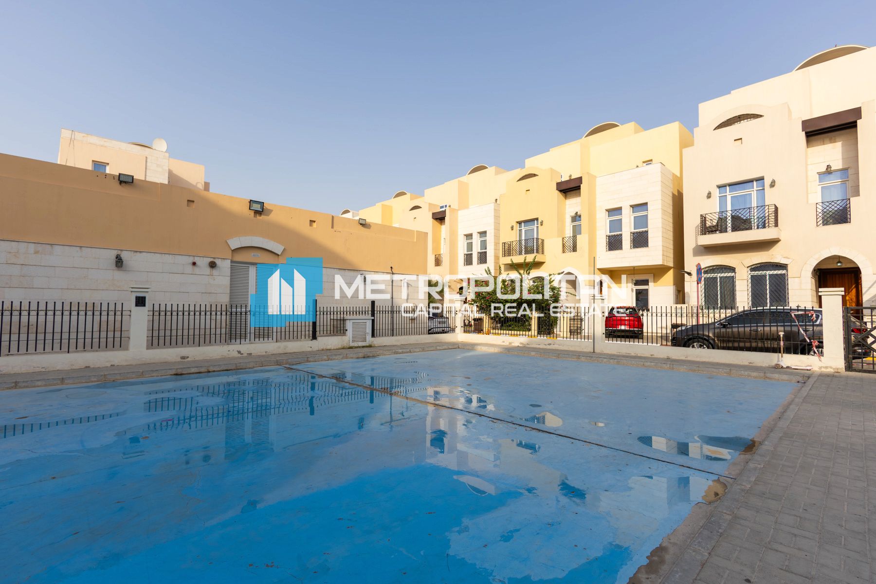 فيلا 4 غرف نوم للإيجار في أبوظبي، الإمارات العربية المتحدة – MCR-7002 photo-14
