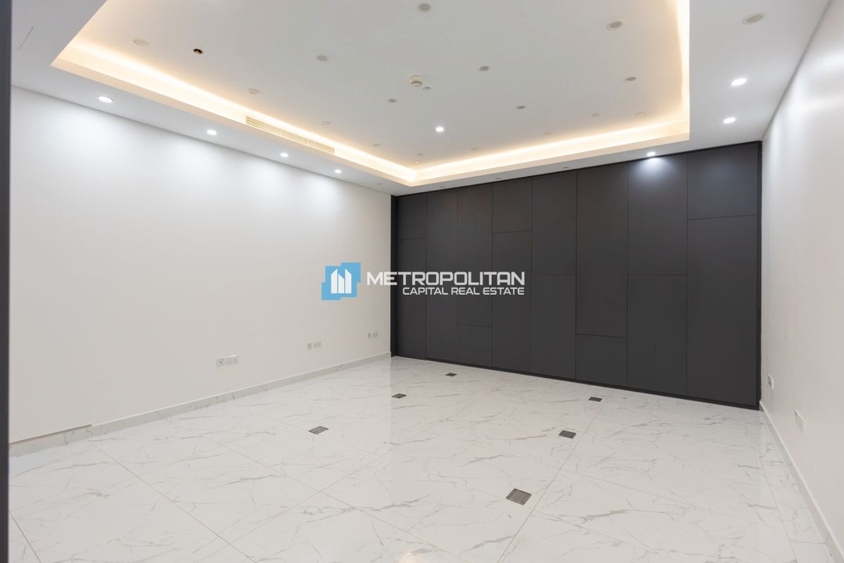 Image - Addax port office tower, Al Reem Island, Abu Dhabi | Project - مكتب