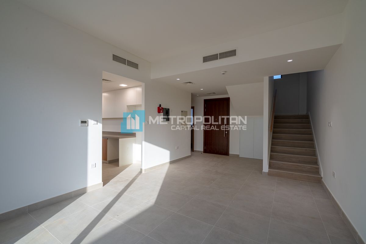 تاون هاوس 3 غرف نوم للإيجار في الغدير – MCR-7060 photo-3