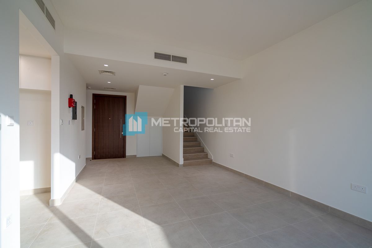 تاون هاوس 3 غرف نوم للإيجار في الغدير – MCR-7060 photo-4