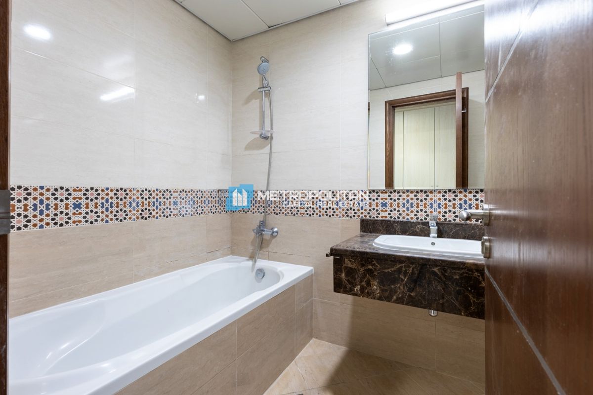 شقة بغرفة نوم واحدة للإيجار في شاطئ الراحة – MCR-7062 photo-13