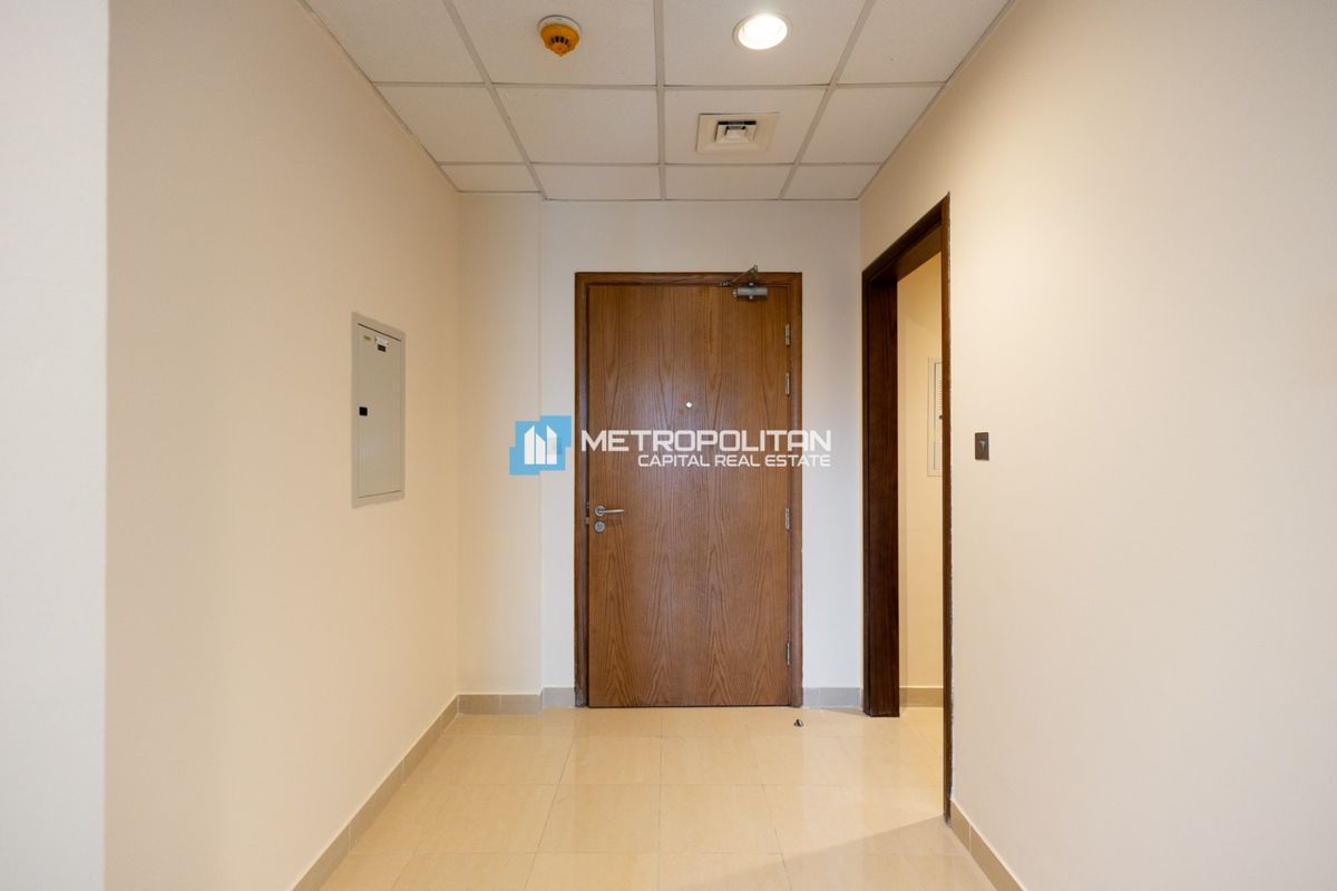 شقة بغرفة نوم واحدة للإيجار في شاطئ الراحة – MCR-7062 photo-8