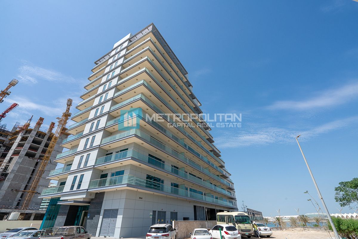 شقة بغرفتي نوم للإيجار في شاطئ الراحة – MCR-7067 photo-1