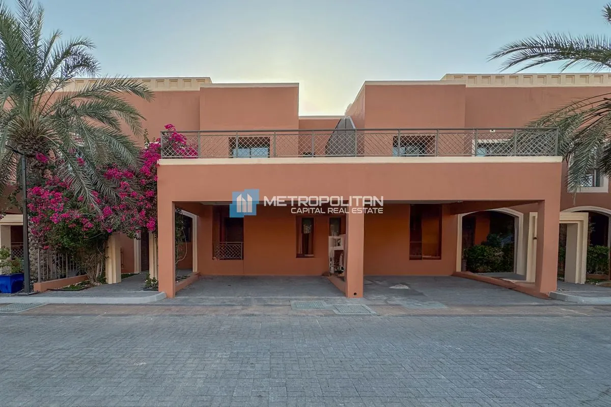فيلا 4 غرف نوم للإيجار في ربضان – MCR-7082 photo-0