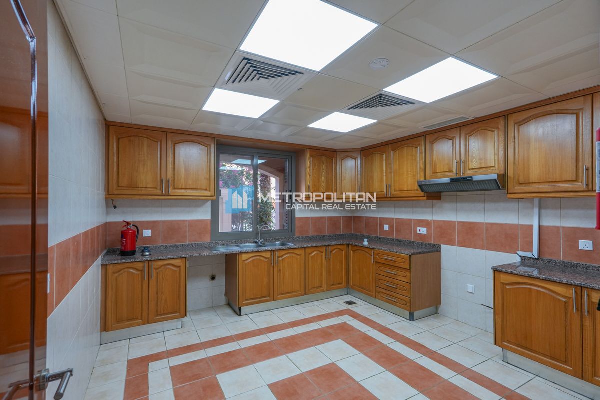 فيلا 4 غرف نوم للإيجار في ربضان – MCR-7082 photo-5