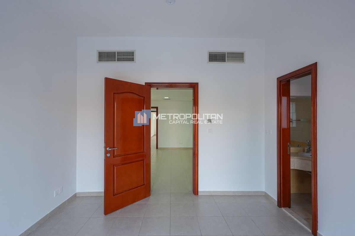 فيلا 4 غرف نوم للإيجار في ربضان – MCR-7082 photo-6