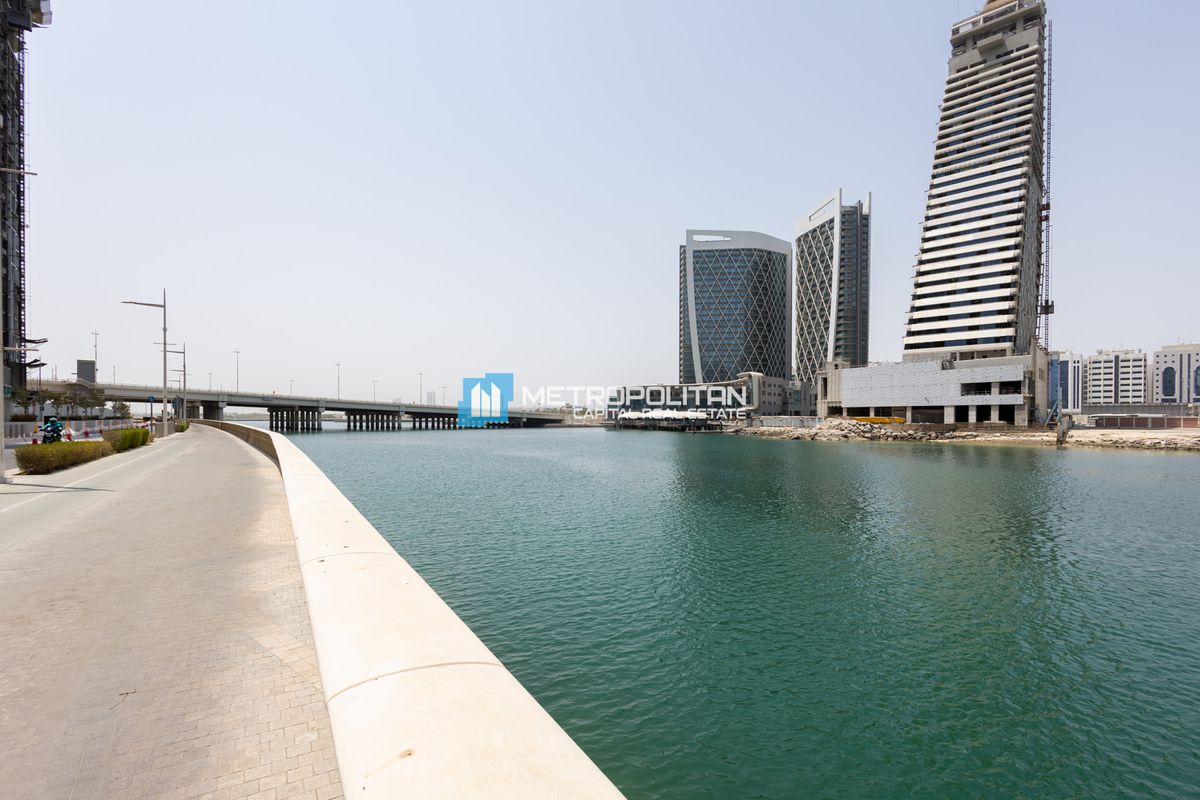 High Floor 1BR Junior | Canal View | Vacant Unit photo-2