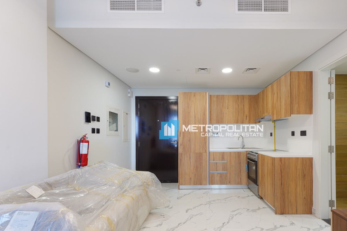 High Floor 1BR Junior | Canal View | Vacant Unit photo-3