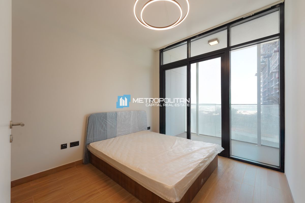 High Floor 1BR Junior | Canal View | Vacant Unit photo-6