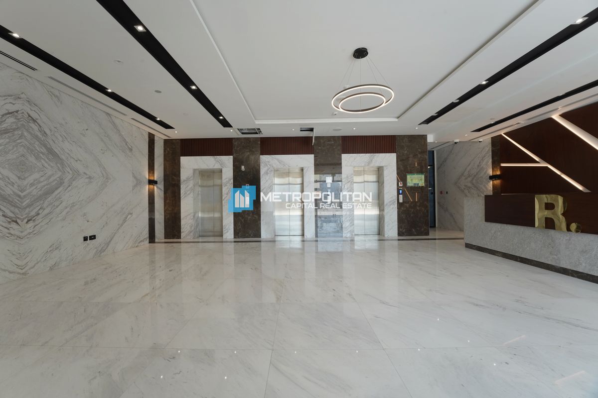 Canal View | 1BR Junior w/ Balcony | Ready To Move photo-12