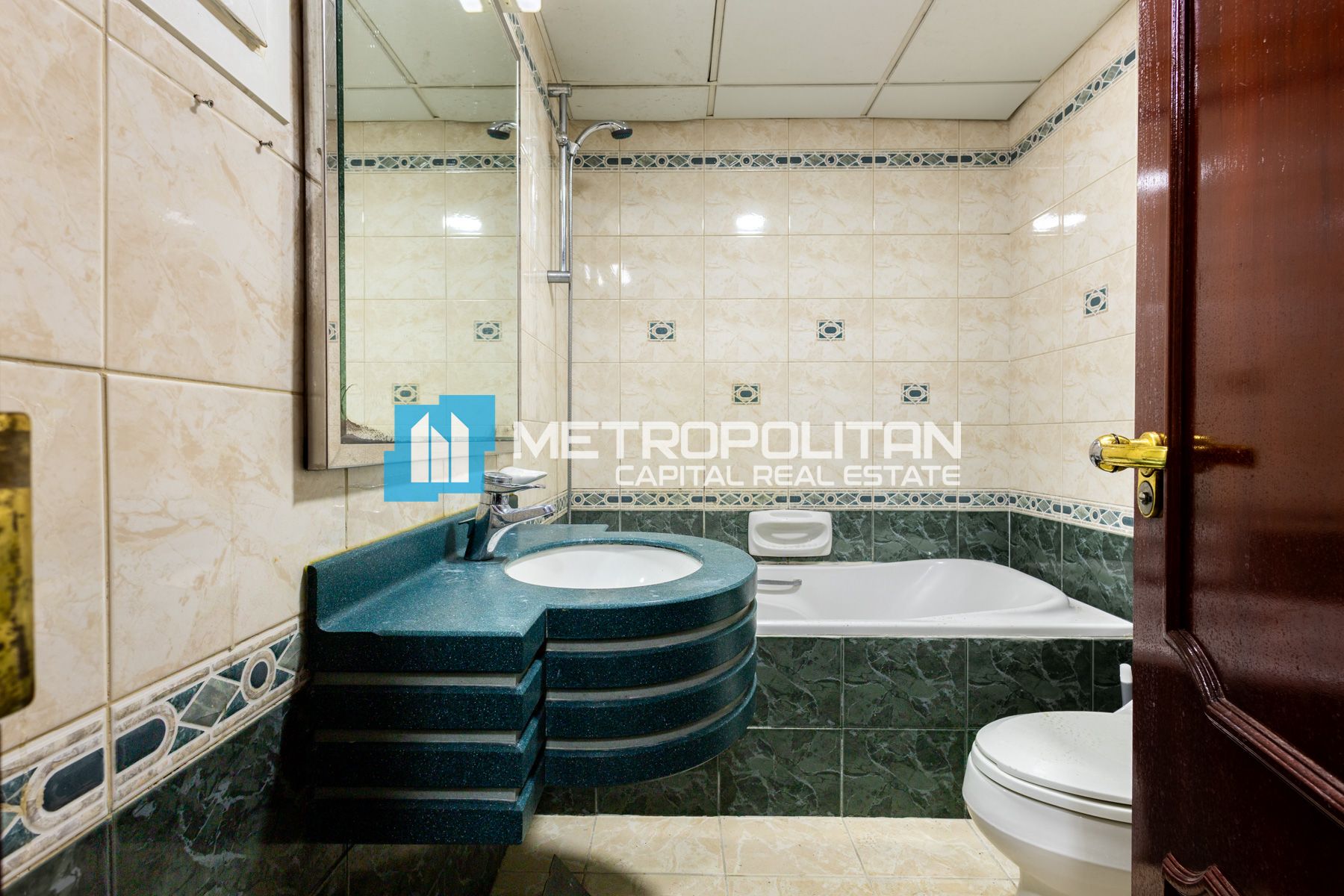 Next To Corner 3BR|Closed Kitchen|Prime Location photo-13