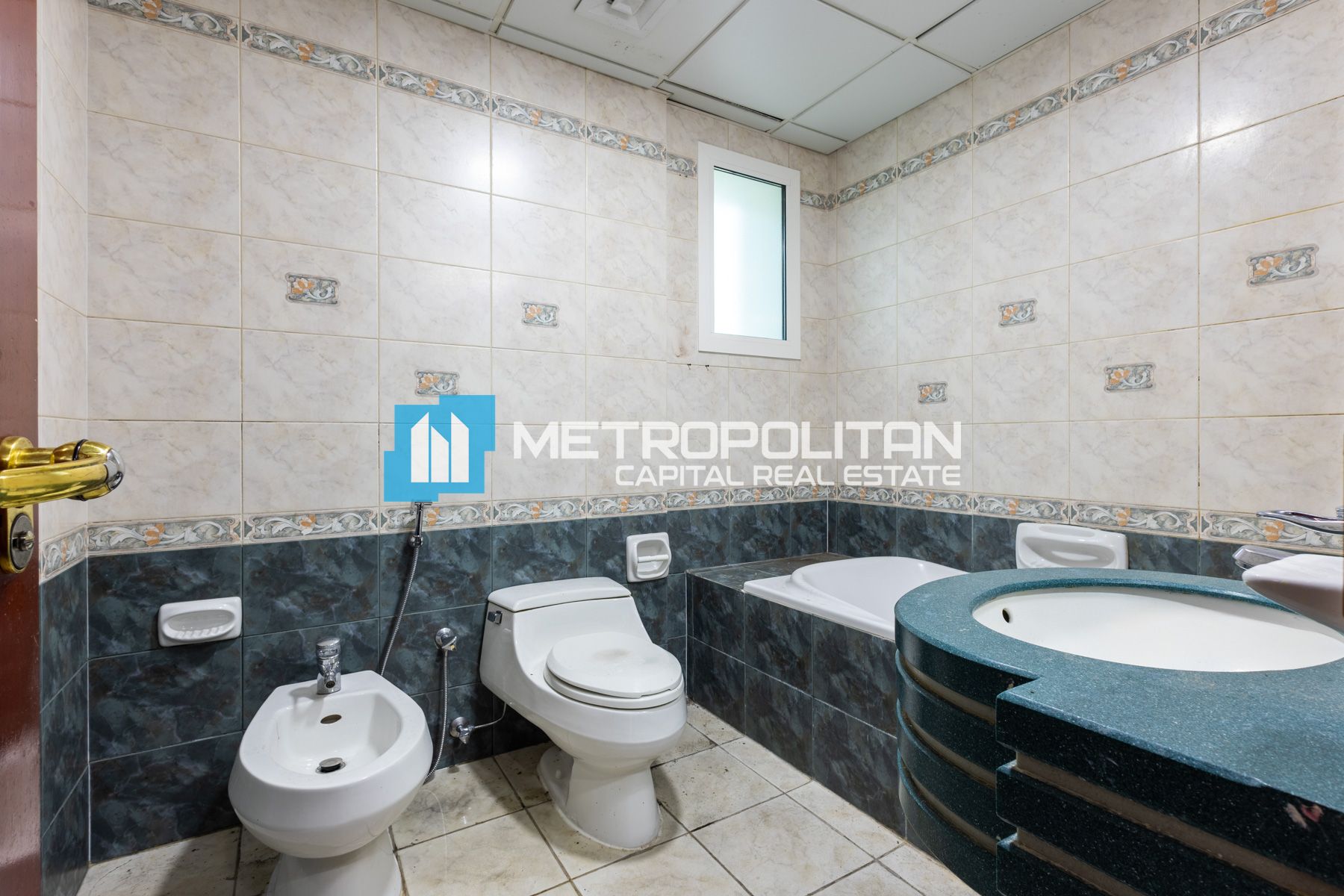 Next To Corner 3BR|Closed Kitchen|Prime Location photo-8