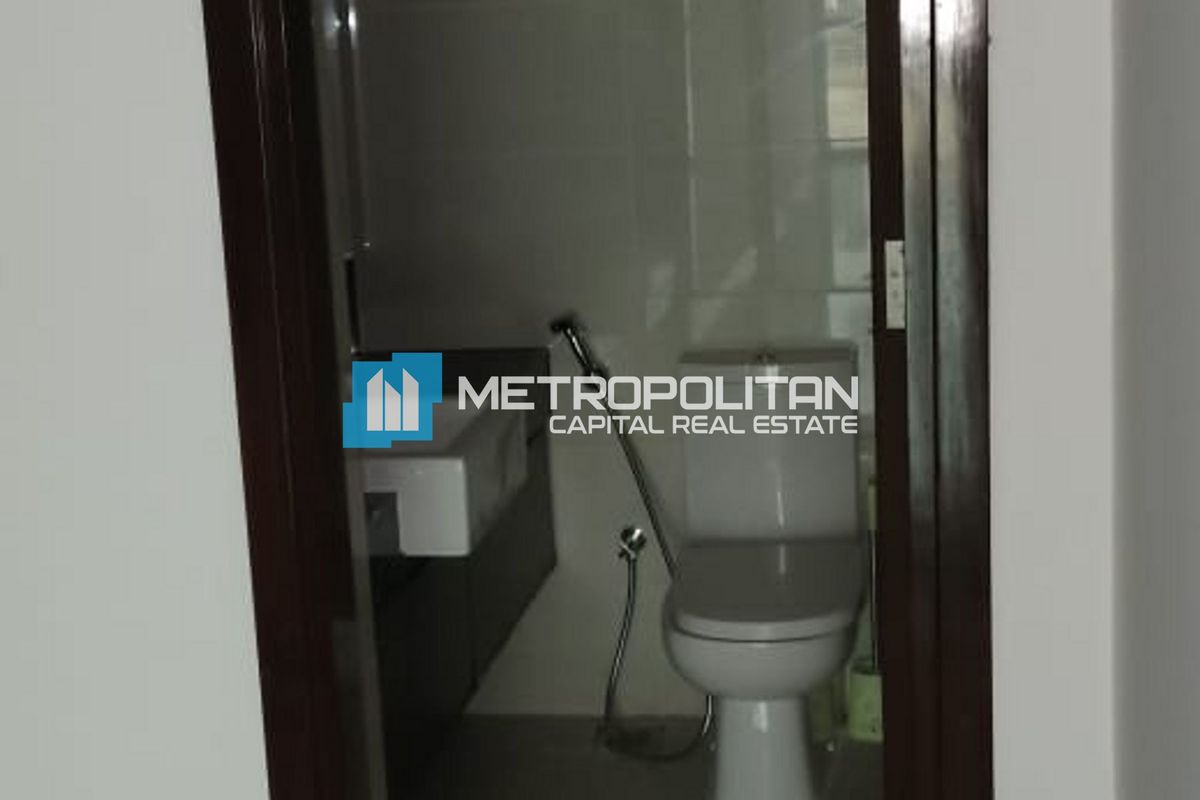 Vacant 2BR | Prime Location | Up To 4 Payments photo-9