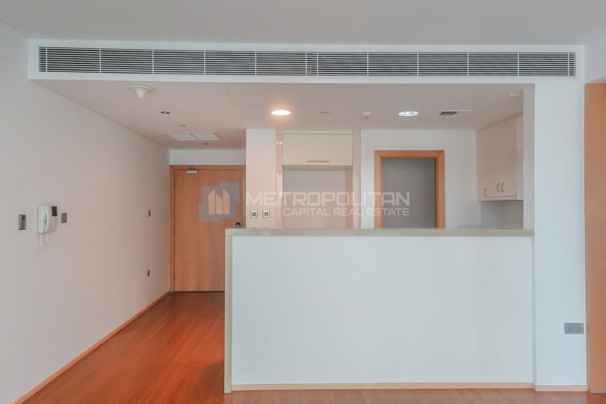 Pool View|1BR+Balcony|Next To Corner|Ready To Move photo-2