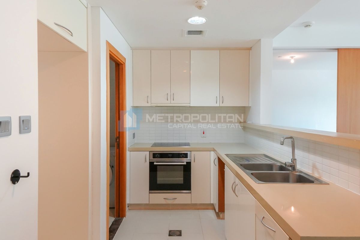 Pool View|1BR+Balcony|Next To Corner|Ready To Move photo-3