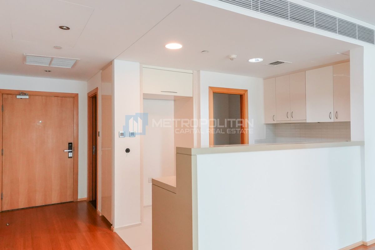 Pool View|1BR+Balcony|Next To Corner|Ready To Move photo-4