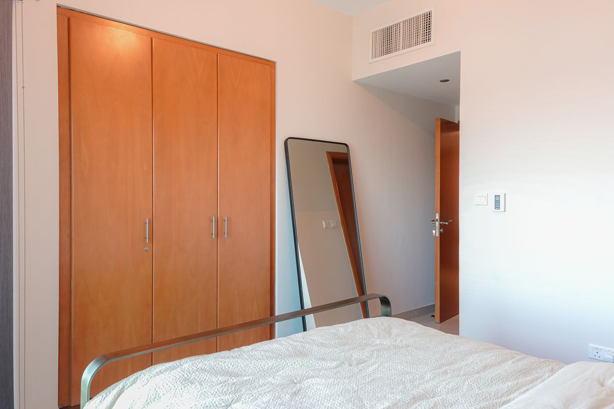 Fully Furnished | Corner 1BR+Maids | Full Sea View photo-5