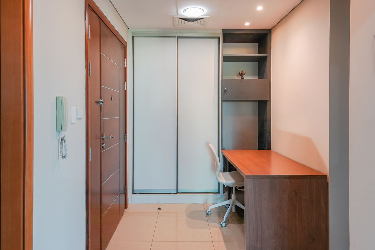 Fully Furnished | Corner 1BR+Maids | Full Sea View photo-6