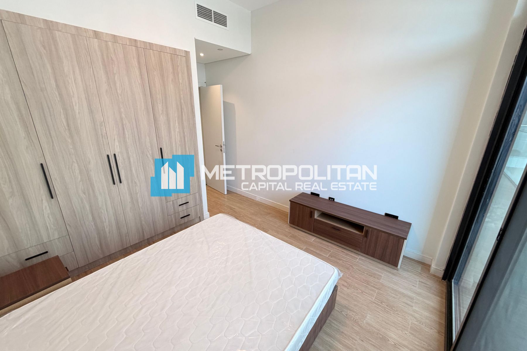 Image - The Gate, Masdar City, Abu Dhabi | Project - شقة