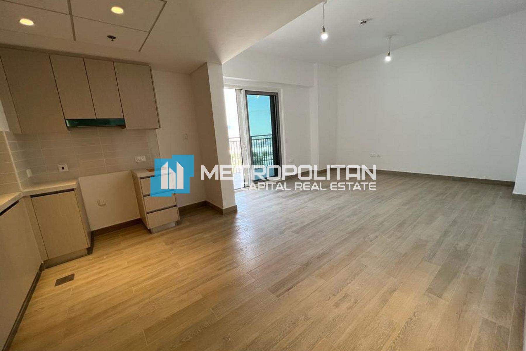 Ready To Move|Corner 1BR+Balcony|Bright Interiors photo-18