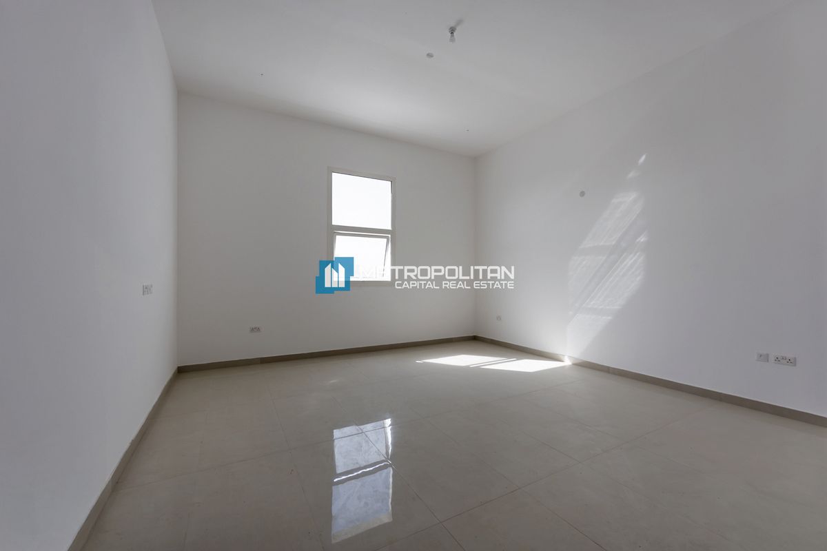 Image - SH- 21, Al Shamkha, Abu Dhabi | Project - Commercial Villa