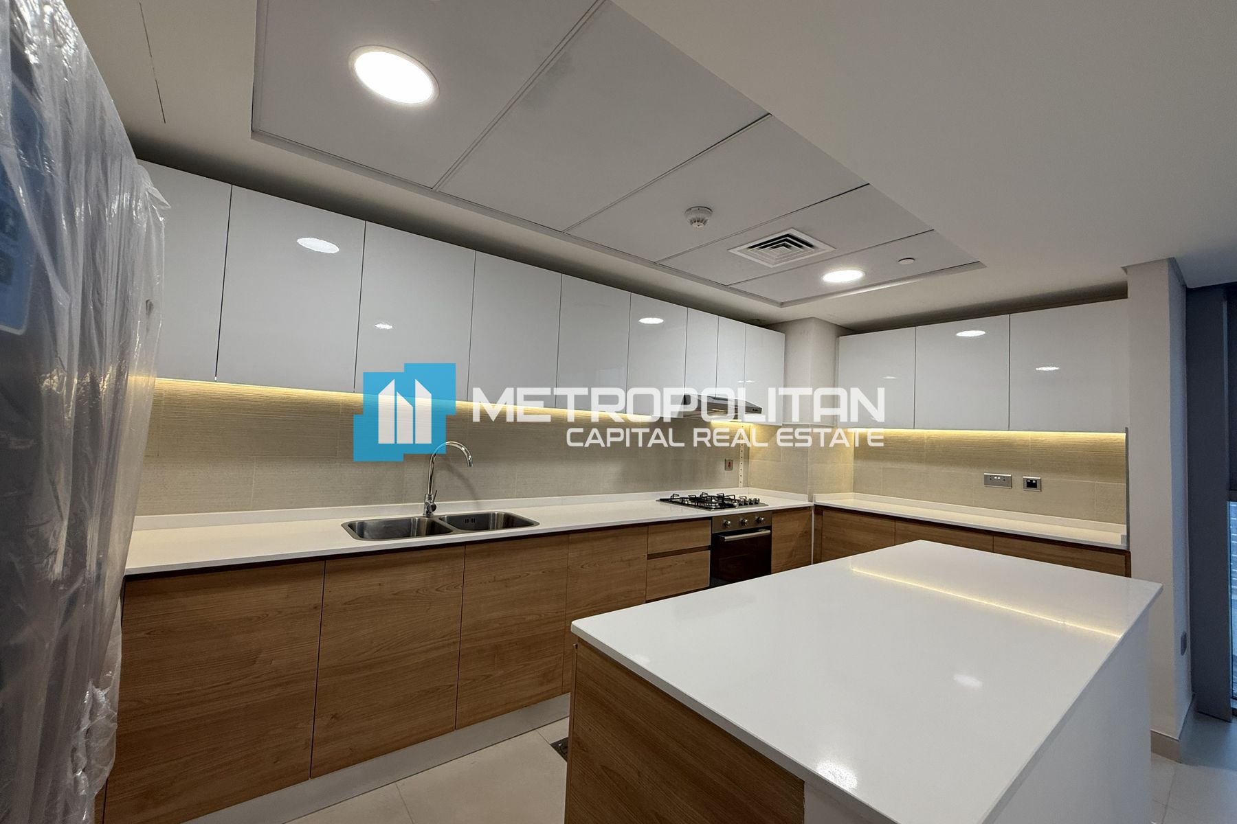 Duplex 2BR+M | Corner Unit | High Floor | Vacant photo-2