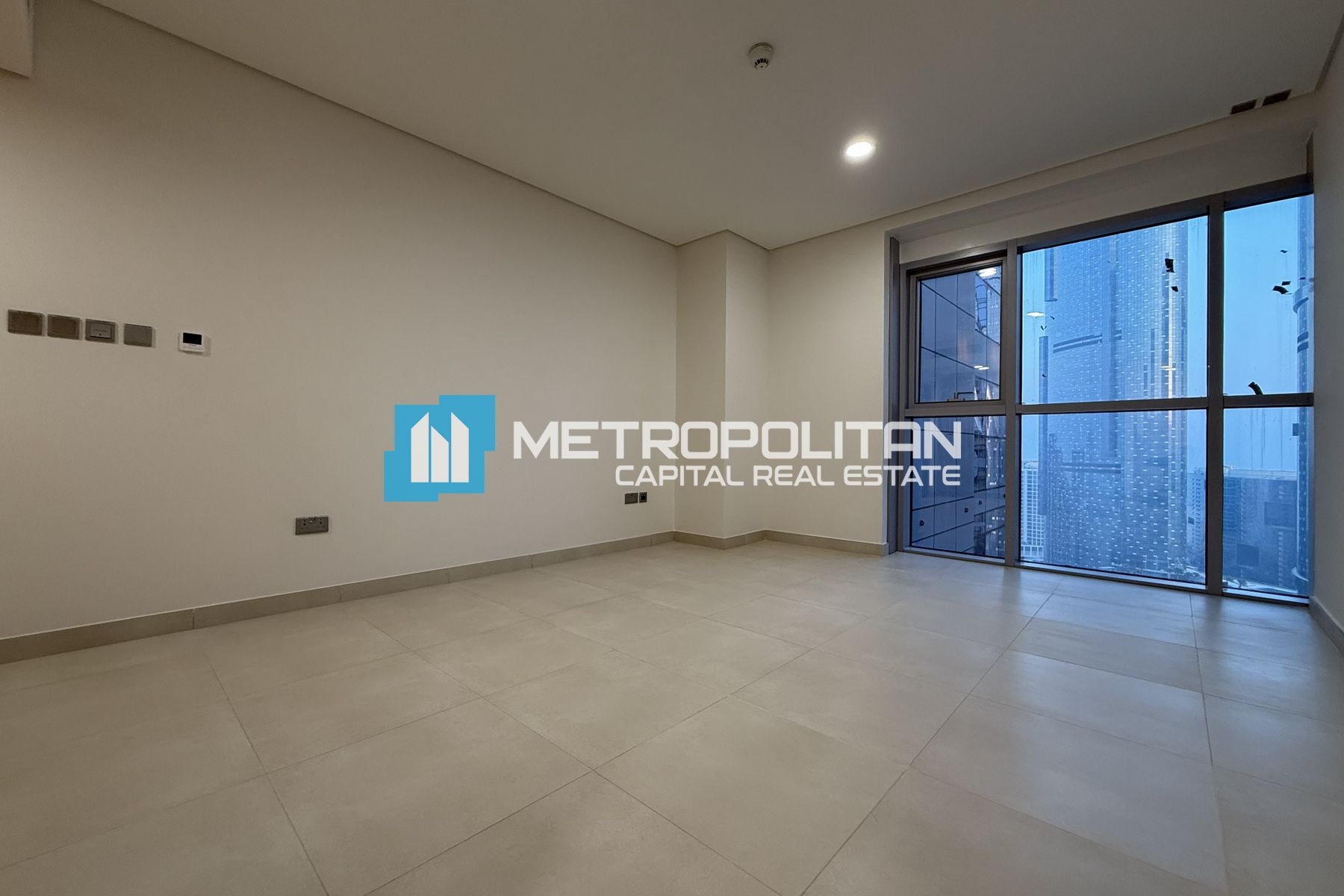 Duplex 2BR+M | Corner Unit | High Floor | Vacant photo-4