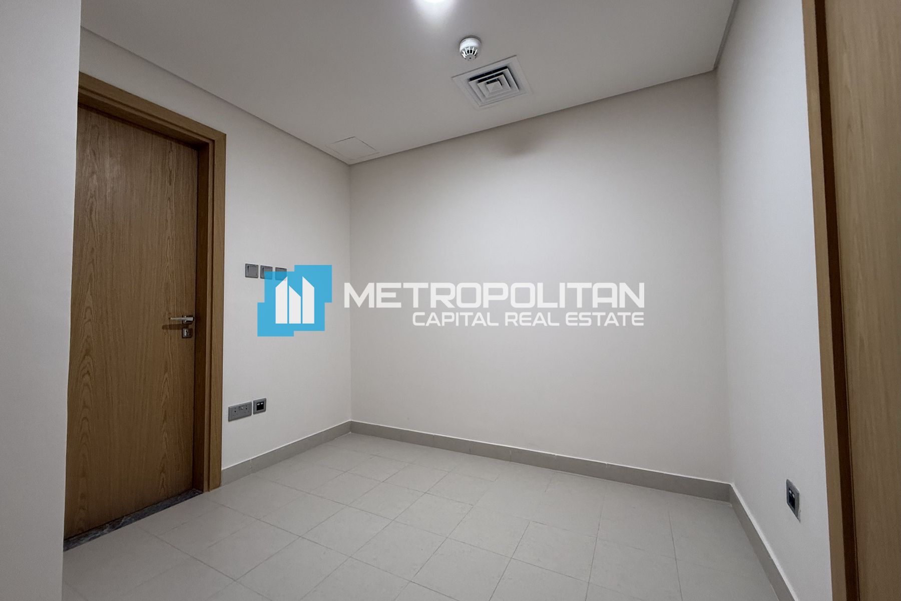 Duplex 2BR+M | Corner Unit | High Floor | Vacant photo-6