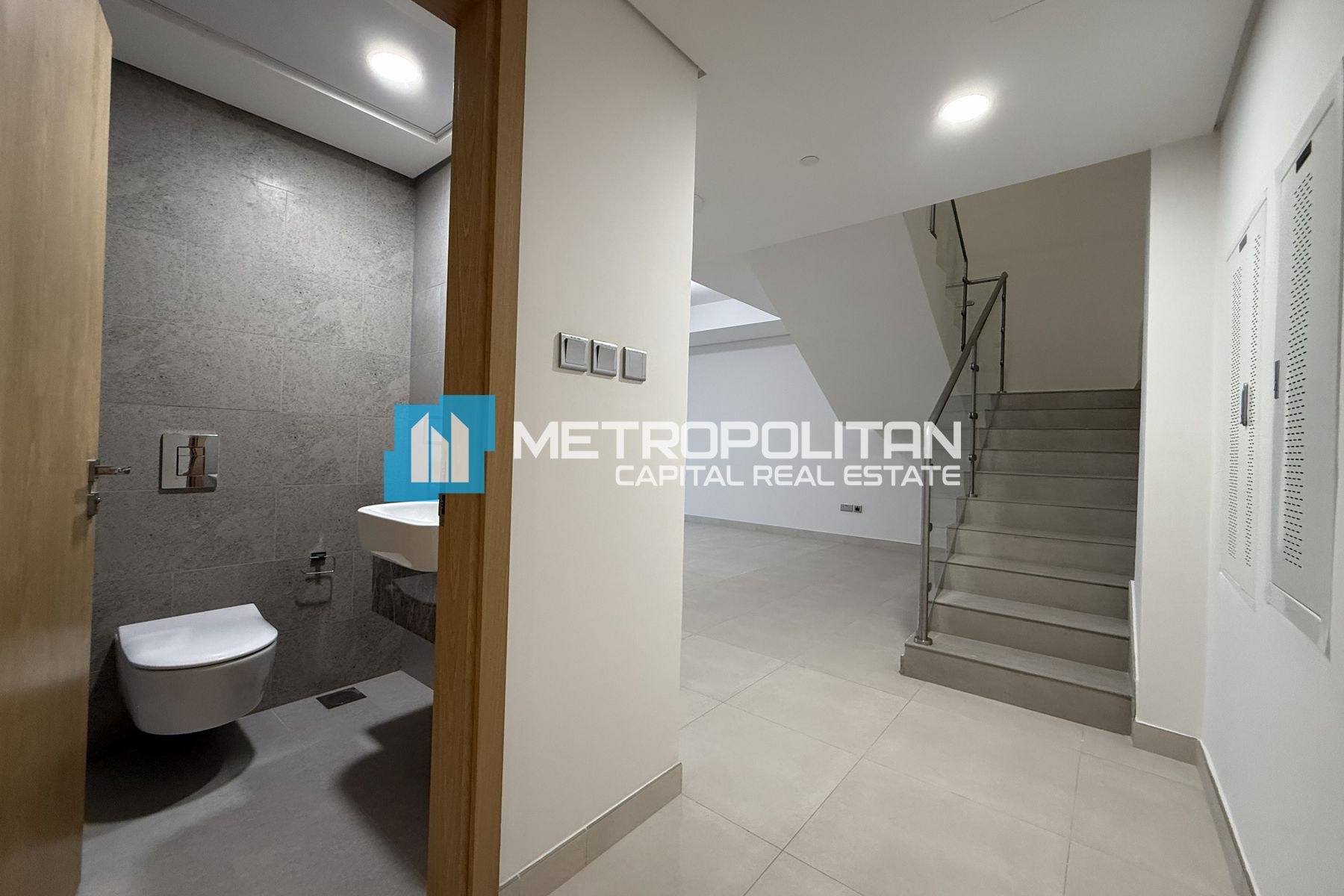 Duplex 2BR+M | Corner Unit | High Floor | Vacant photo-9