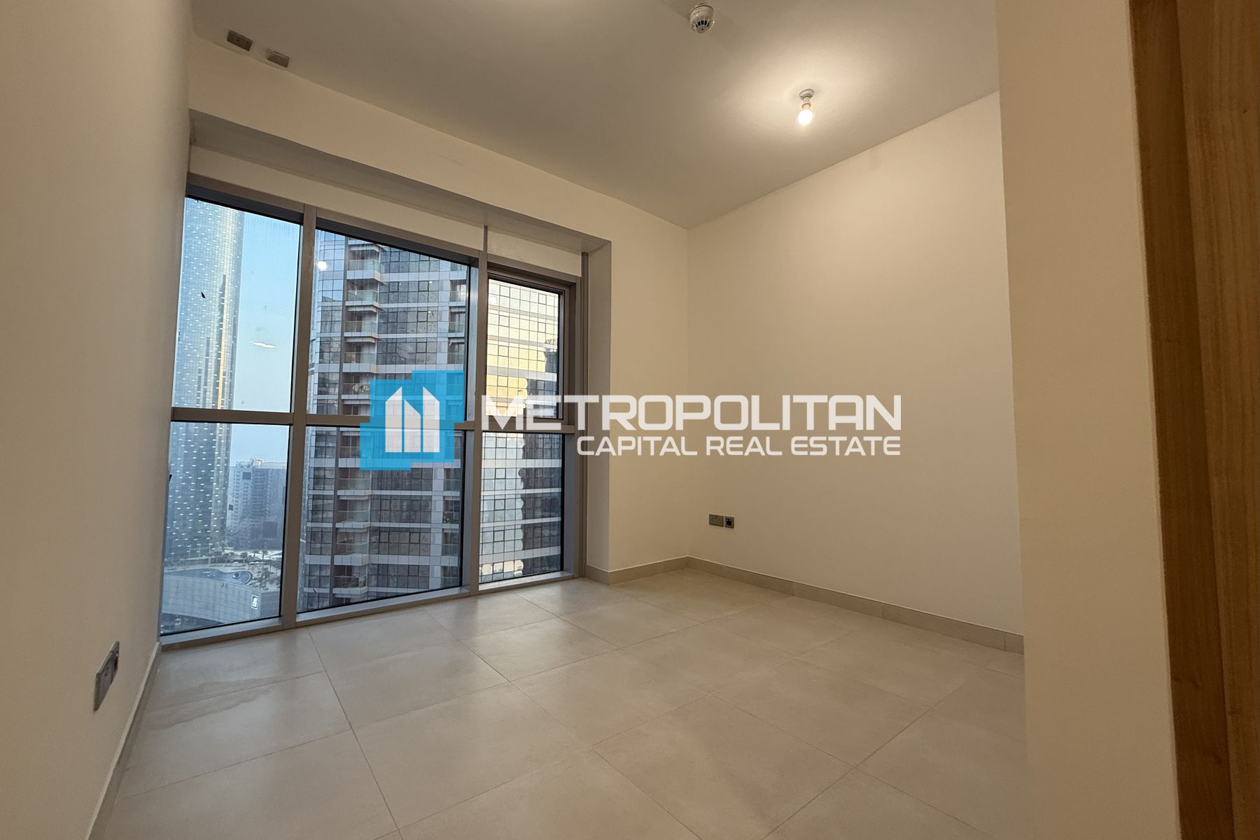 Duplex 2BR+M | Corner Unit | High Floor | Vacant photo-22