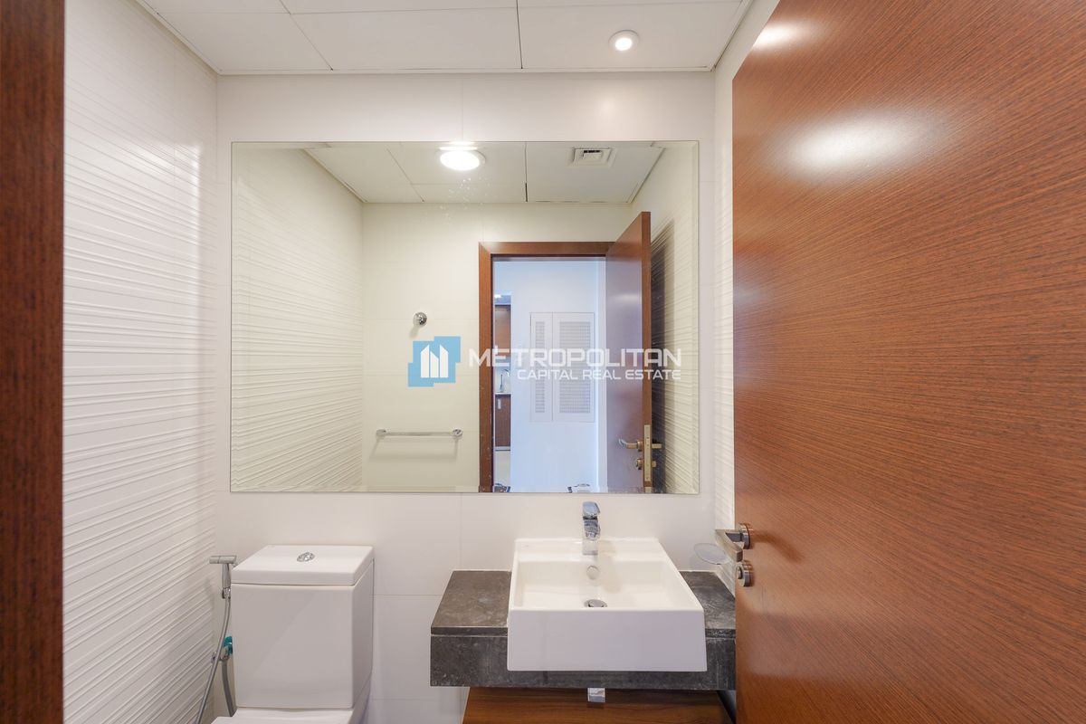 Pool View | High Floor 1BR+| Premium Location photo-4