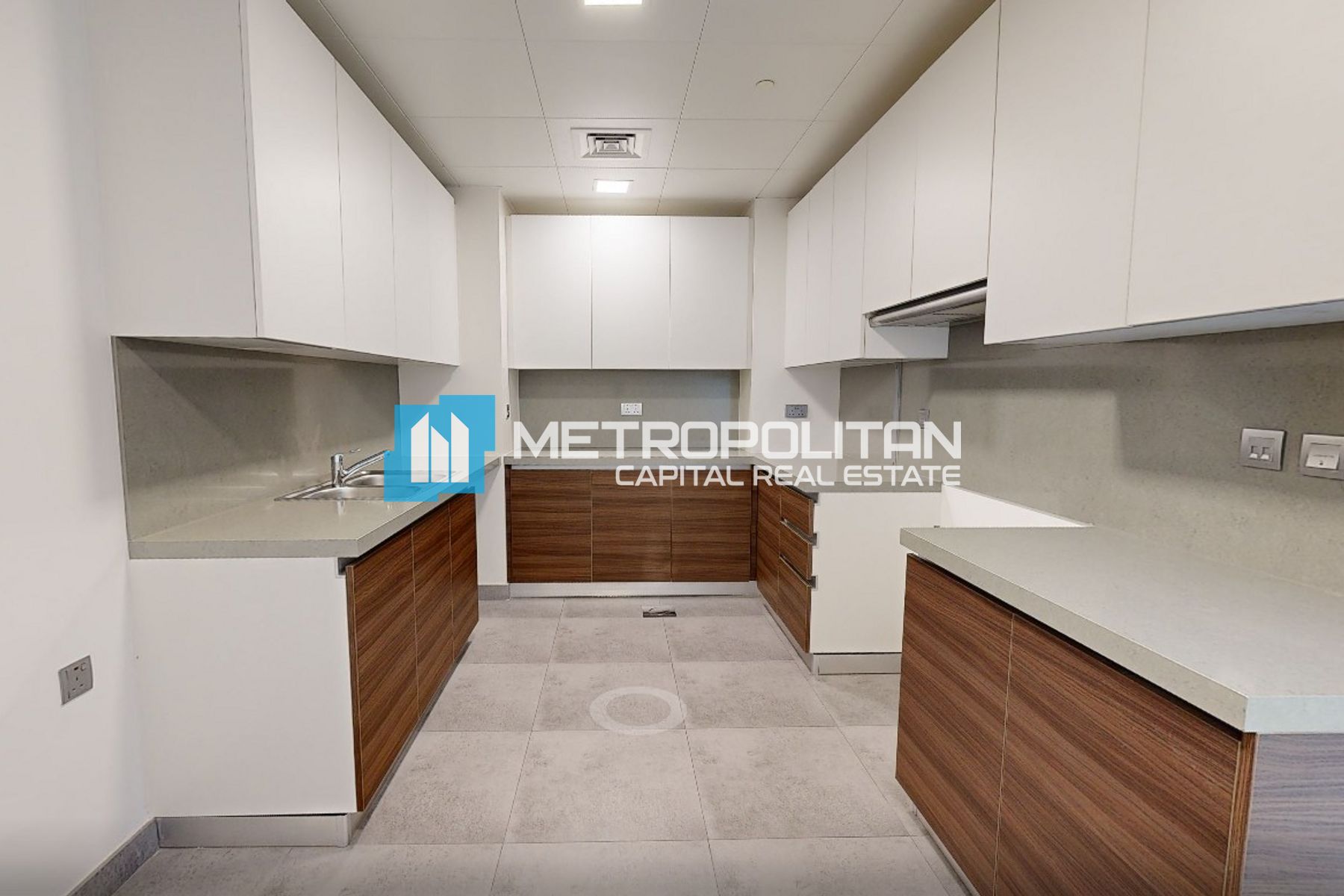 Canal View | 2 Bedrooms w/ Balcony | No Commission photo-16