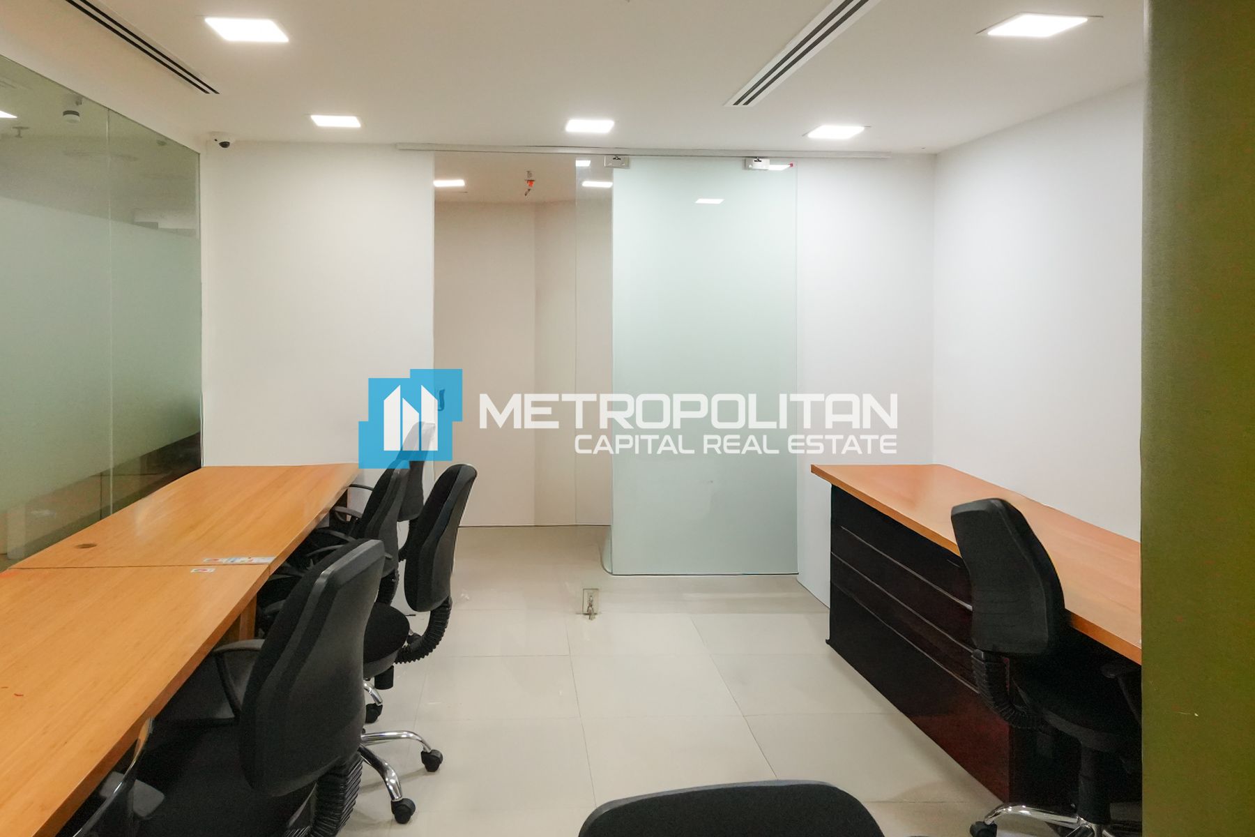 مكتب للإيجار في جزيرة الريم – MCR-7241 photo-11