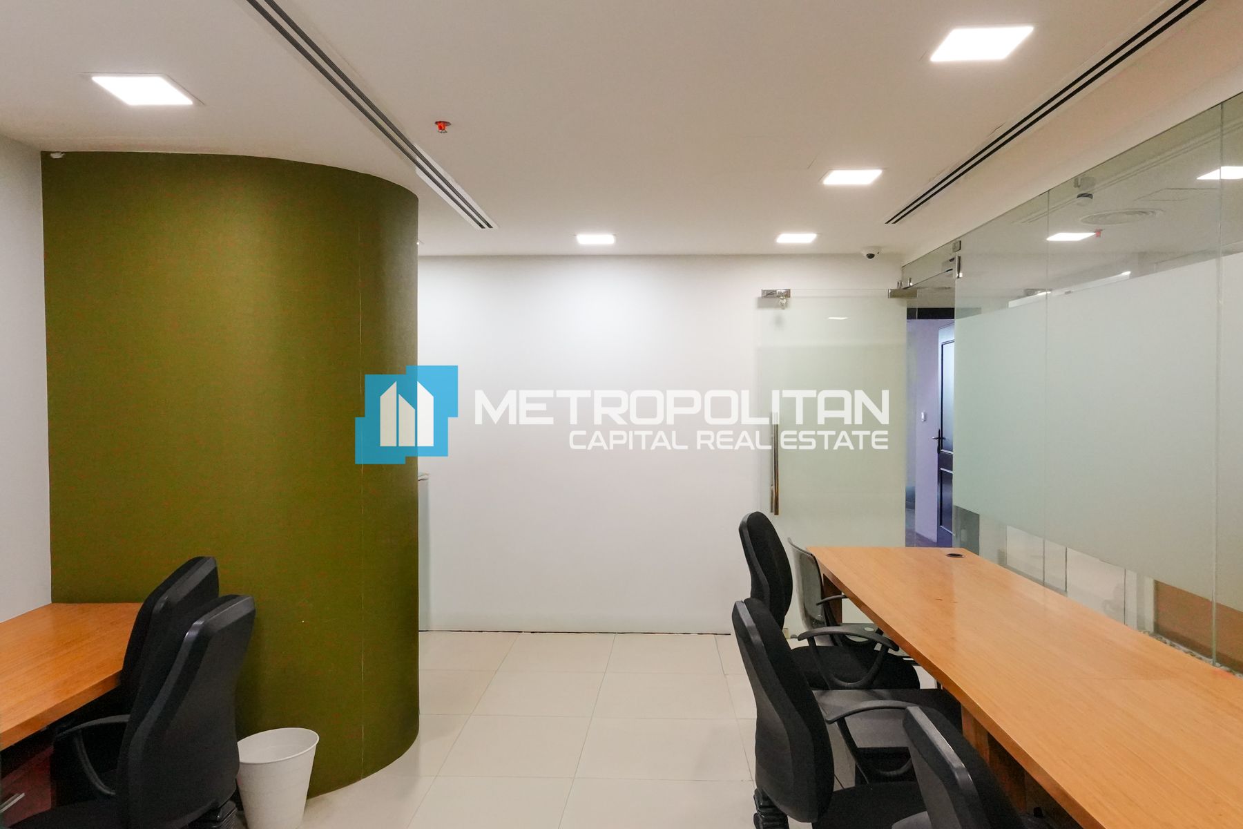 مكتب للإيجار في جزيرة الريم – MCR-7241 photo-12