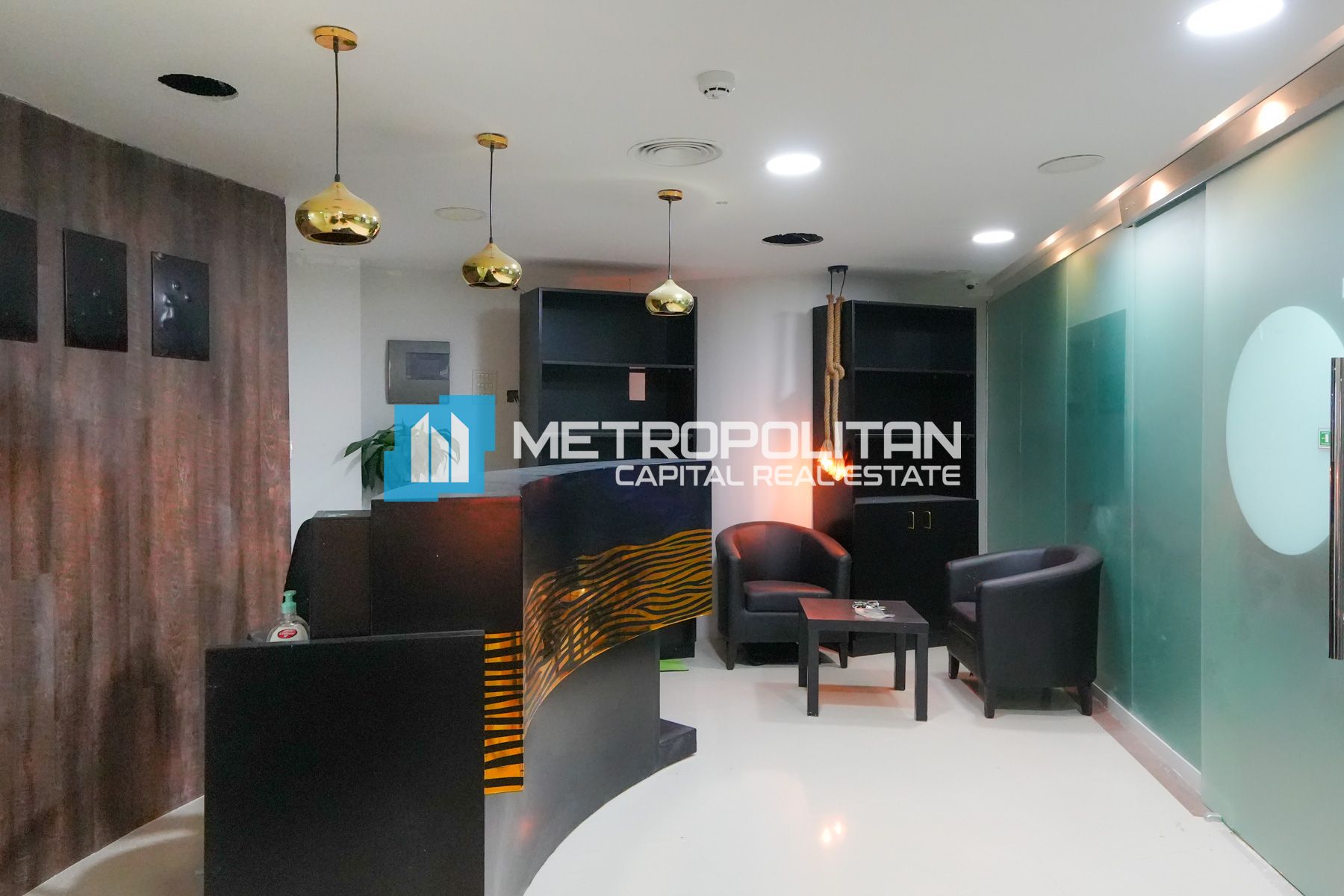 مكتب للإيجار في جزيرة الريم – MCR-7241 photo-1