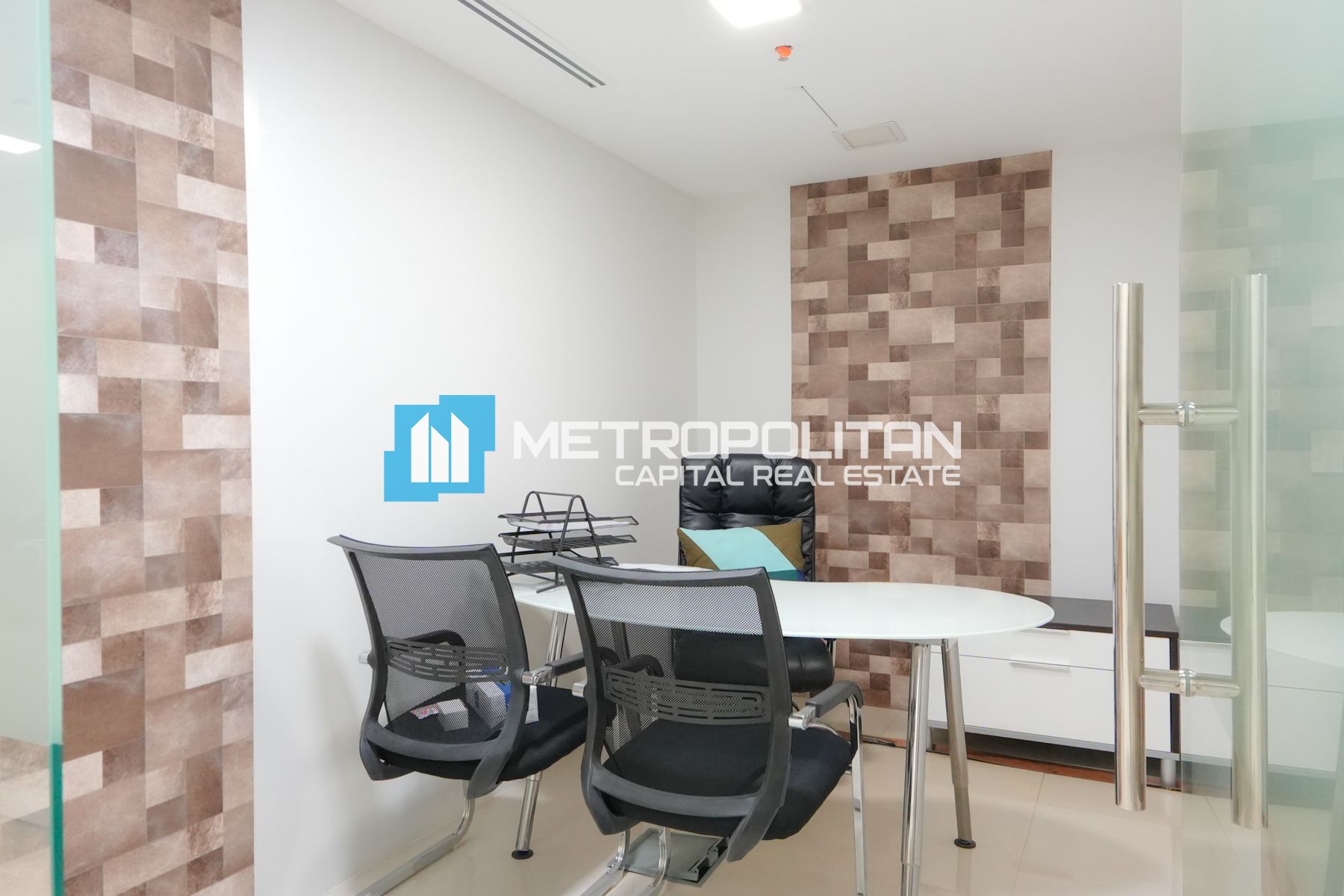 مكتب للإيجار في جزيرة الريم – MCR-7241 photo-6