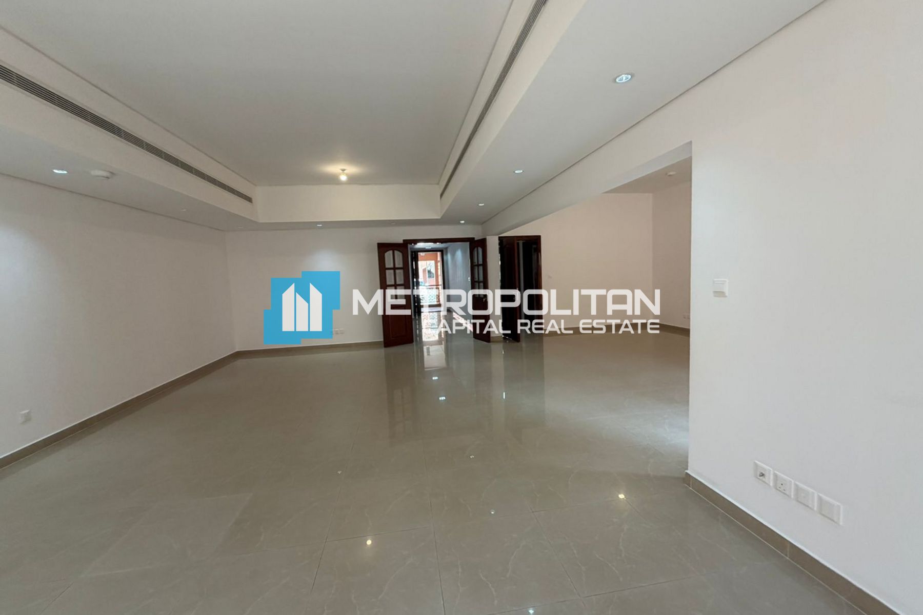 Large Type 4BR | Ready To Move | Flexible Payments photo-6