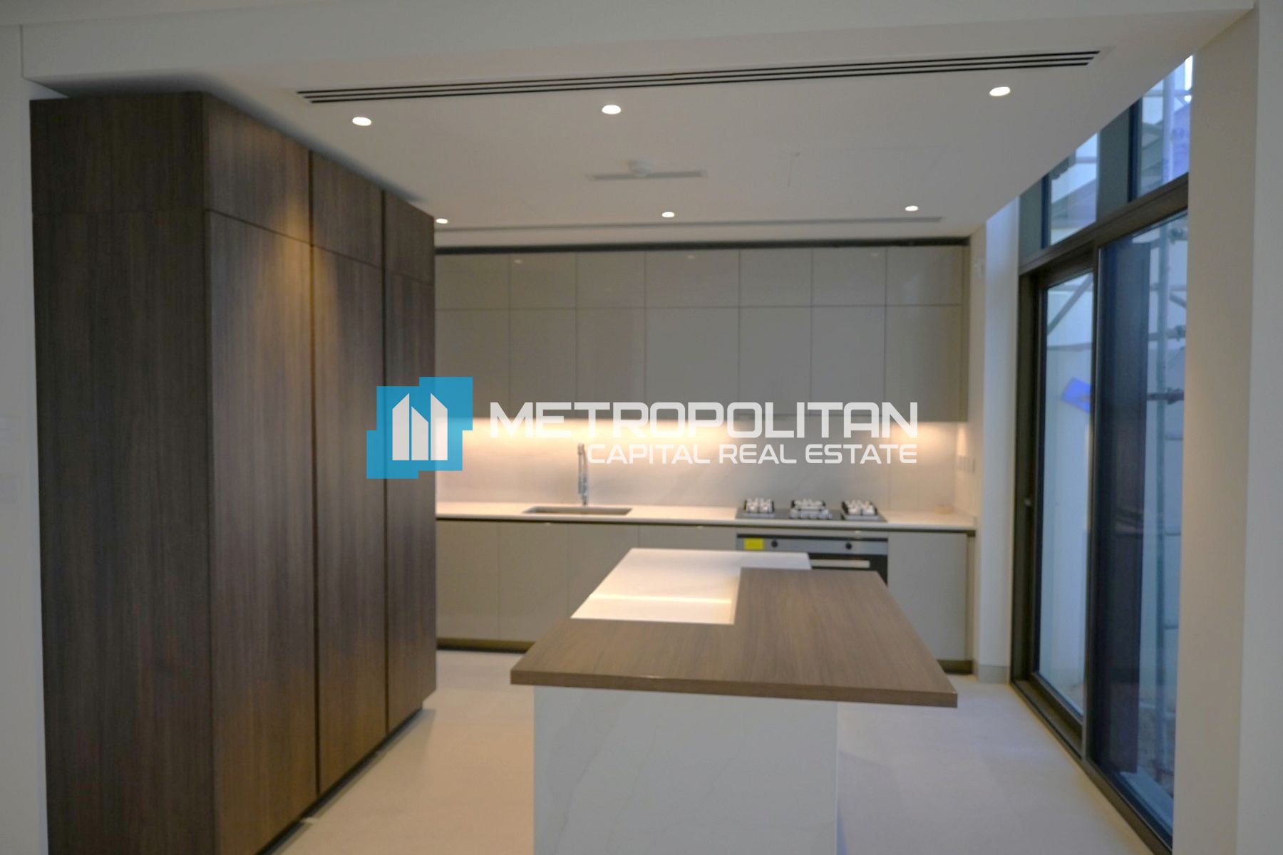 Single Row|Ready To Move|2 Bedrooms|Nad Al Dhabi photo-1