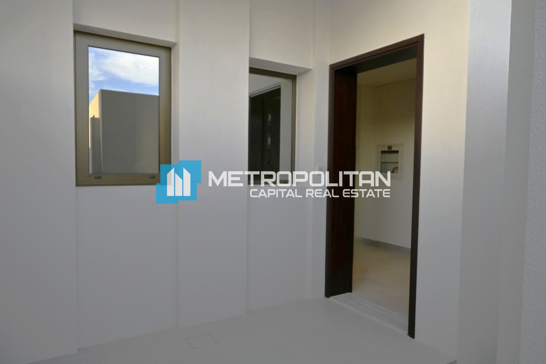 Single Row|Ready To Move|2 Bedrooms|Nad Al Dhabi photo-3