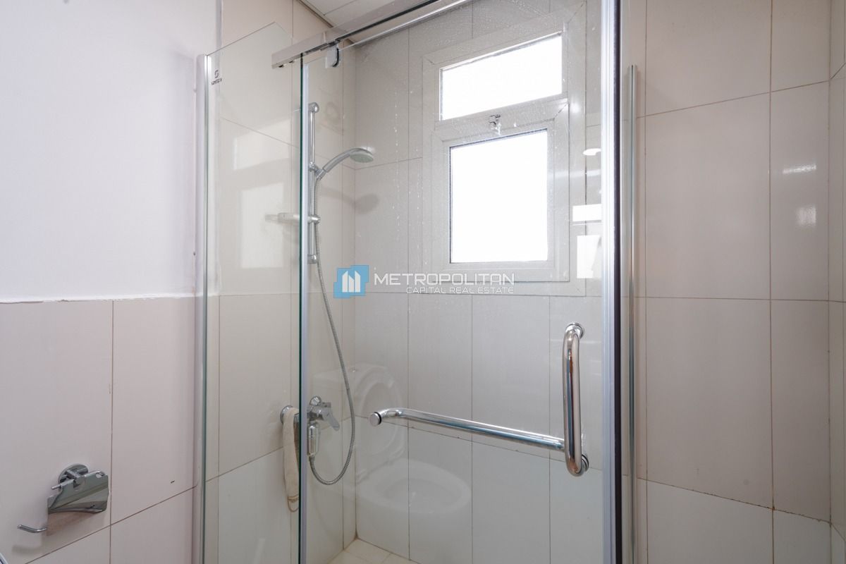 Single Row | Corner 2BR+Maids | Ready To Move photo-18