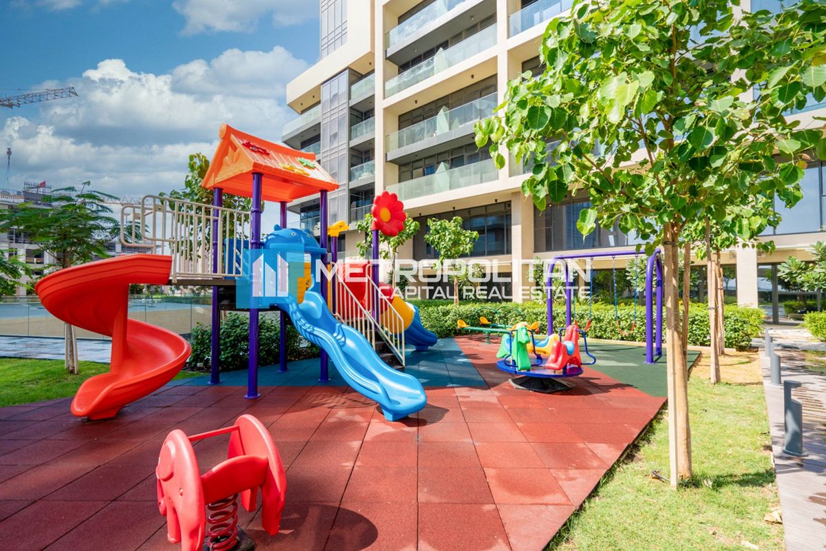 High Floor | Modern 1BR Apartment | Community Pool photo-8