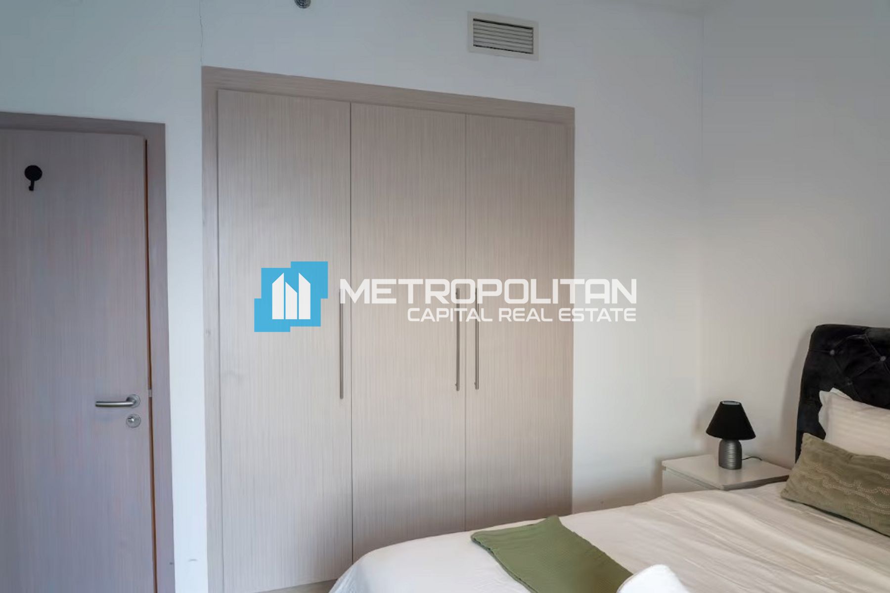 Fully Furnished | 1 Bedroom | Ferrari World View photo-8