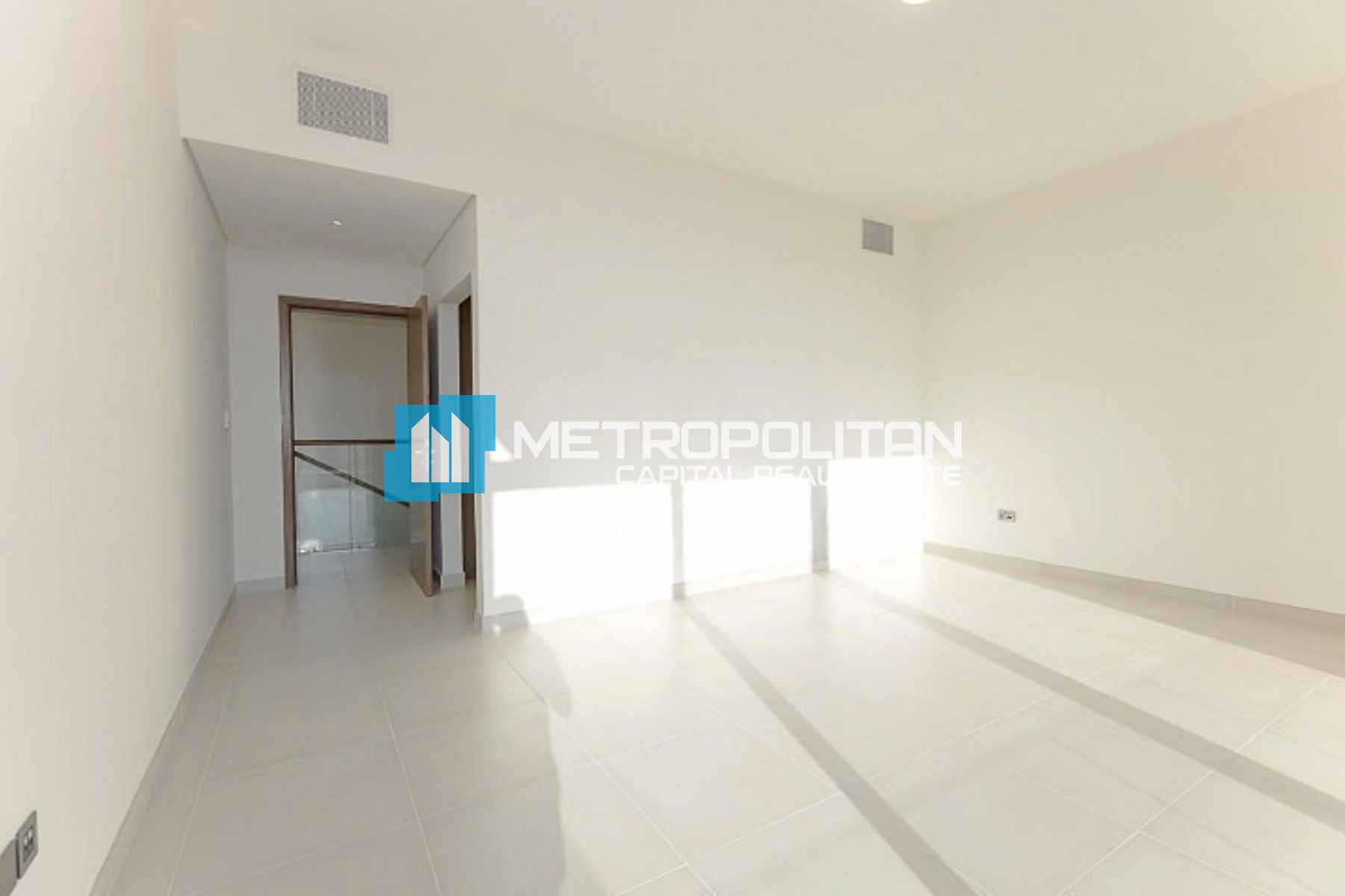 فيلا 4 غرف نوم للإيجار في جزيرة ياس – MCR-7319 photo-9