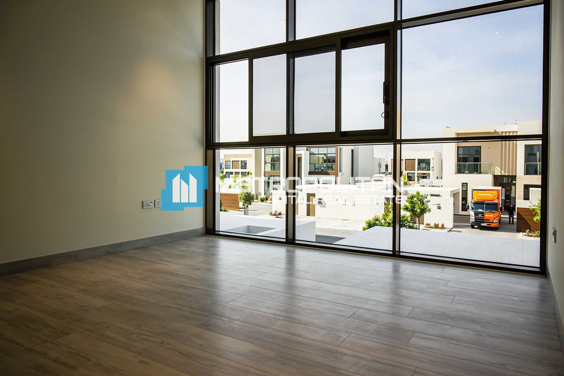 تاون هاوس 4 غرف للإيجار في جزيرة الجبيل – MCR-7327 photo-10